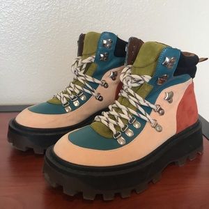 UO Jonna Hiker Boot